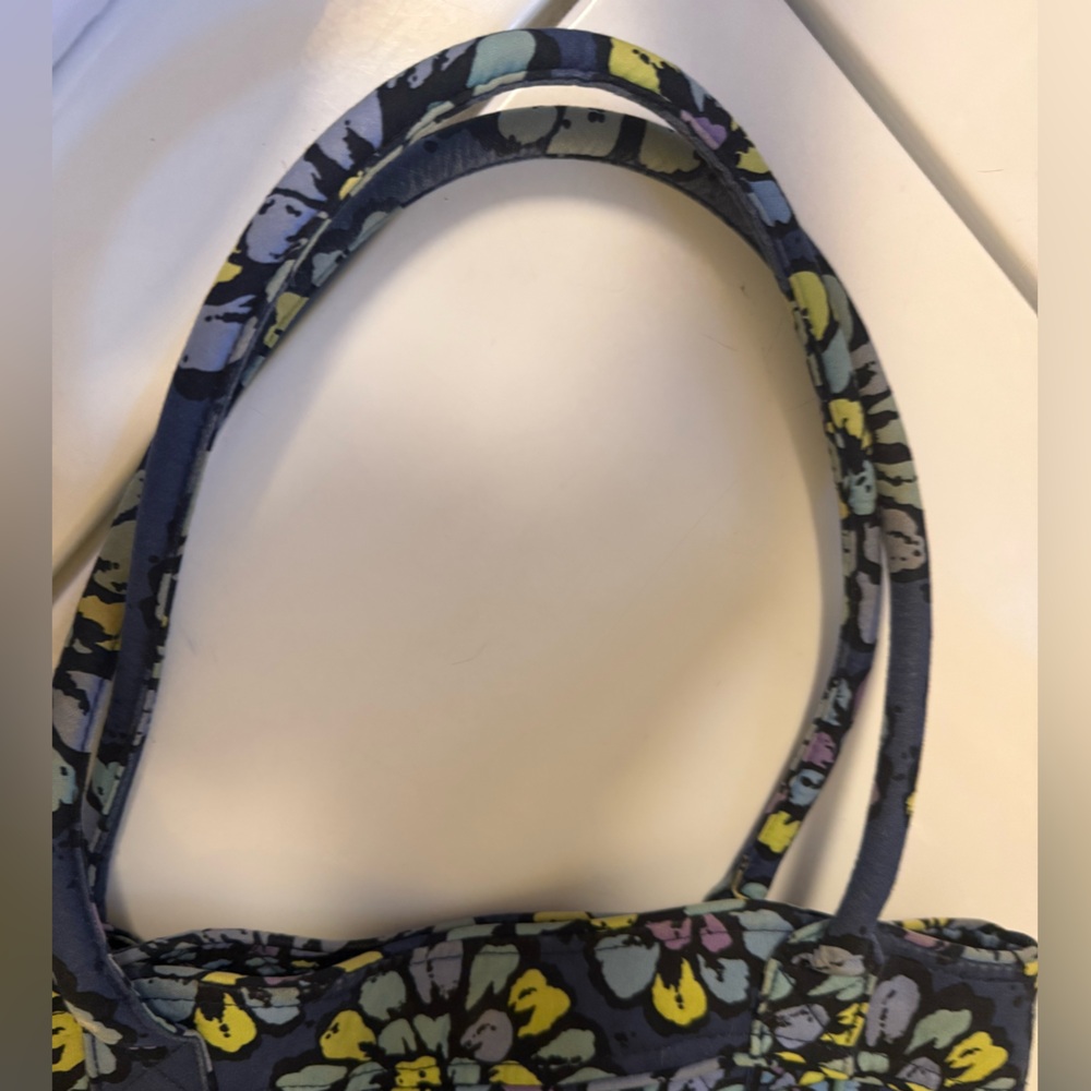 Vera Bradley sweet pleat tote Indigo Pop - Picture 3 of 5